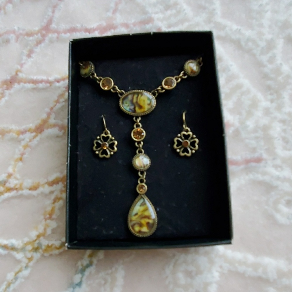 Necklace and earrings